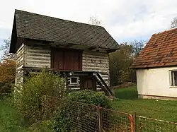 Spařence, sýpka u čp.11.jpg