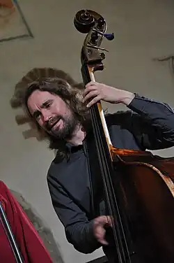 Pavel Peroutka během vystoupení Spirituál kvintetu