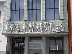 Josef Matějů: reliéf "Zemědělská práce" (1934-1935), Spořitelna Přeštice