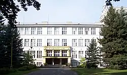 Střední škola - gymnasium V. Lindy (Jaroměř).jpg