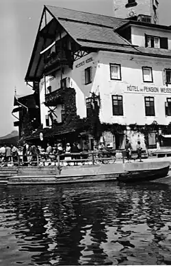 Skutečný hotel Weißes Rößl v době vzniku operety (1932)