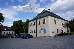 Stachy - radnice čp. 200, dříve fara.jpg