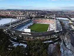 Letecký snímek stadionu z jižní strany