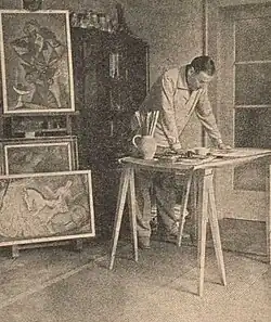 Stanilav Šturz ve své pracovně