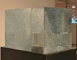 Stanislav Libenský, Jaroslava Brychtová, Krychle v krychli, 1983