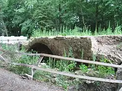 Stará Boleslav, torzo inundačního mostu.jpg