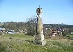 Stará Oleška-boží muka na pastvině.jpg