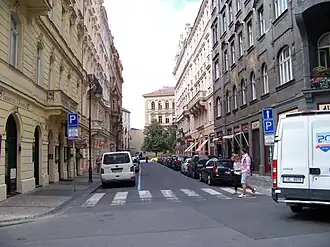 Pohled od Valentinské ulice