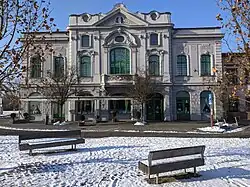 Starý Bohumín - hotel Pod Zeleným dubem a městské muzeum čp. 37 na náměstí Svobody (prosinec 2021) (1).jpg