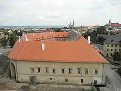 Staroměstská kasárna z výšky, od západu, v roce 2012