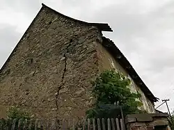 Starosedelský Hrádek, sýpka s chlévem u čp.18.jpg