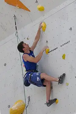 Stefano Ghisolfi v semifinále ME 2013 v lezení na obtížnost v Chamonix