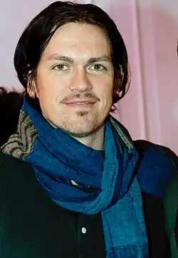 Steve Howey (2011)