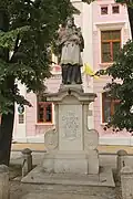 Stráž nad Nežárkou, nám. Emy Destinnové, socha sv. Jana Nepomuckého (2021-07-07; 01).jpg