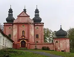 Farní kostel ve Strašíně