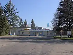 Vstupní brána do továrny ČZ a.s. ve Strakonicích.