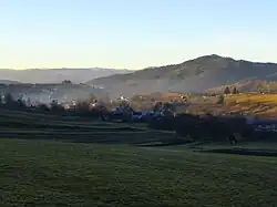 Pohled na obec na podzim