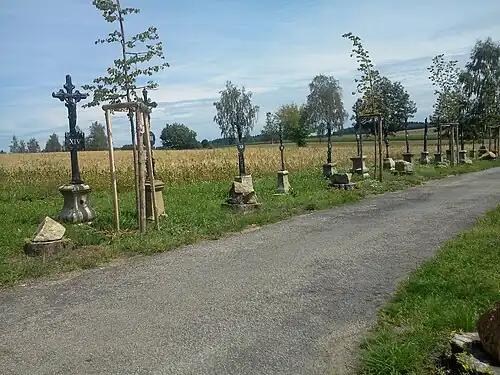 Křížová cesta u hřbitova