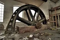 Strojovna bývalého dolu Ignát nacházející se na území Mariánských Hor fotografovaná 30. srpna 2007