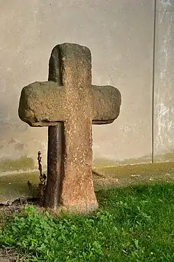 Smírčí kříž z Vrchnice přemístěný do Strupčic