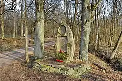 Pozůstatek pomníku obětem 1. sv. války