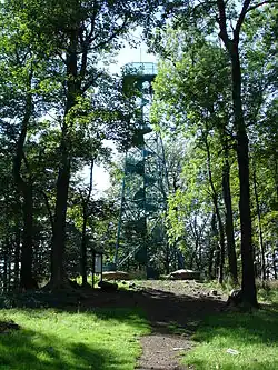 rozhledna na vrcholu