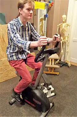 Návštěvníci si v laboratoři ergonomie testovali možnosti interakce lidského těla