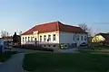 Bývalá škola, dnes obecní úřad