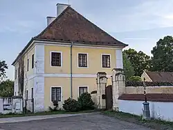 Suchdol nad Lužnicí - fara čp. 6 (1).jpg