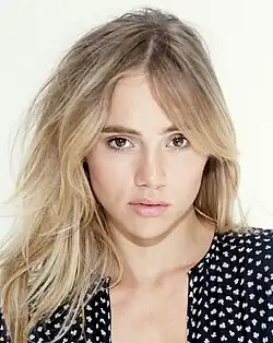 Suki Waterhouse (2015)