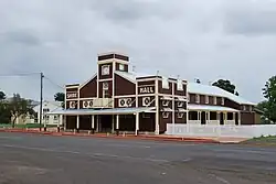 Warroo Shire hall, Surat