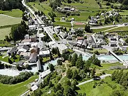 Letecký pohled na centrum obce