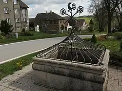 Světlík, kašna.jpg