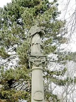 Sloup se sochou svatého Jana Nepomuckého