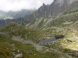 Hrubá plesa, v pozadí Svišťový roh