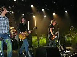 Členové zleva doprava: Jerome Fontamillas, Chad Butler (u bicích), Drew Shirley, Jon Foreman, Tim Foreman