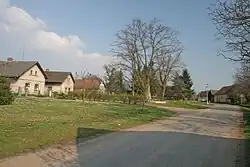 Sylvárův Újezd náves