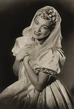 Sylva Langová v roce 1940