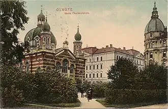 Olomoucká synagoga na pohlednici z roku 1900