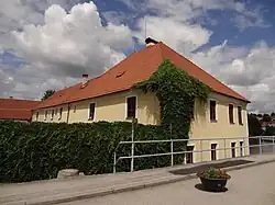 Týn nad Vltavou-Malá Strana - zájezdní hostinec čp. 1 (6).JPG