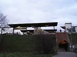 Přístup na zastávku Bratislava-Vinohrady od obratiště tramvají