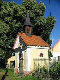 Kaple v severní části Tažovické Lhoty