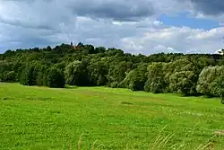 Svatovavřinecký vrch s hradištěm a kostelem