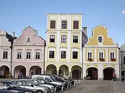 Telč,_čp_46,_47_a_84.JPG