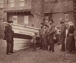 Edward Campbell, Whitby, Anglie, 90. léta 19. století