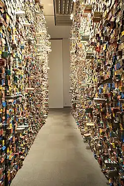 Think left, think right, think low, think tight, 2010, Aichi Triennial, Nagoja, Japonsko & Center Pompidou, Paříž, Francie, 2011