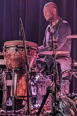 Michael Jerome při koncertu skupiny The Third Mind v roce 2024