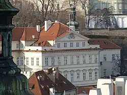 Thunovský (Leslieovský) palác na Malé Straně v Praze - Velvyslanectví UK v ČR