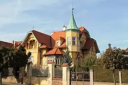 Tišnov, Riegrova, Jarochova vila (2013-10-05; 01).jpg
