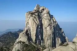 Nejvyšší vrchol Tchien-ču - 1 489,8 m